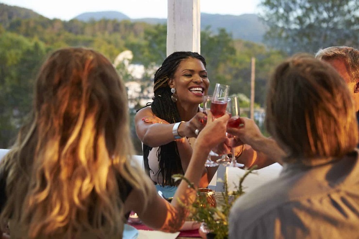 Fear of leading- Group of women doing a toast